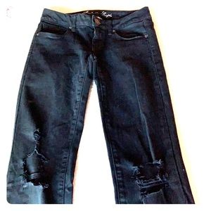 American eagle Black jeans with rips